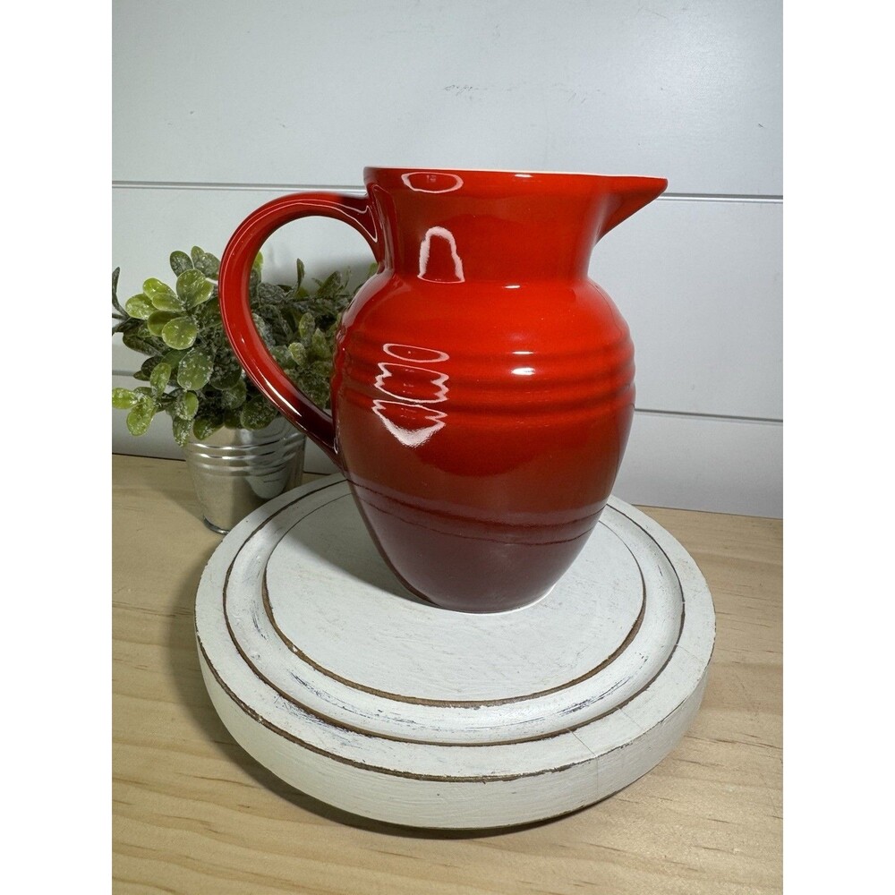 Le Creuset Stoneware 2-Tone Red .7 L Pitcher